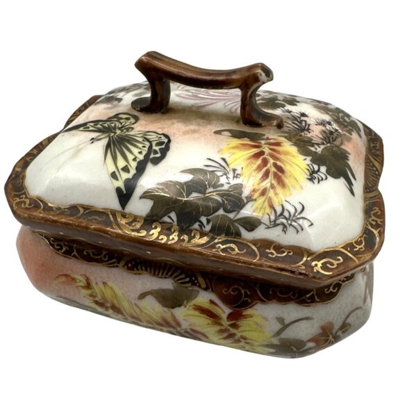 Vintage 40s Asian Art Porcelain Trinket Box Lidded Handle Floral Butterfly - Picture 1 of 13